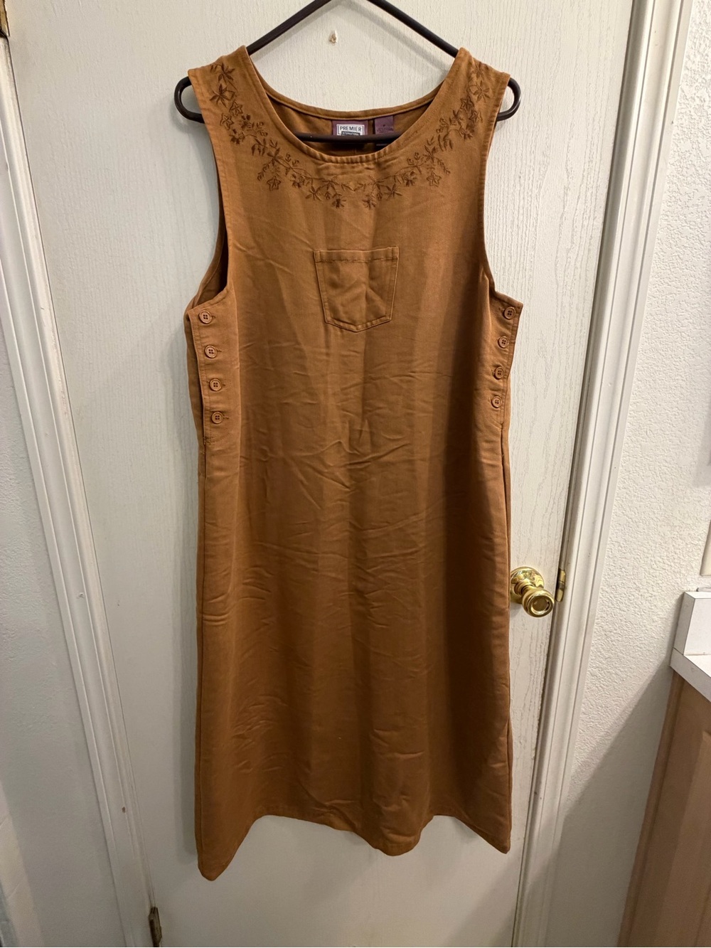 Sleeveless Embroidered Neck Pocket Dress in Brown